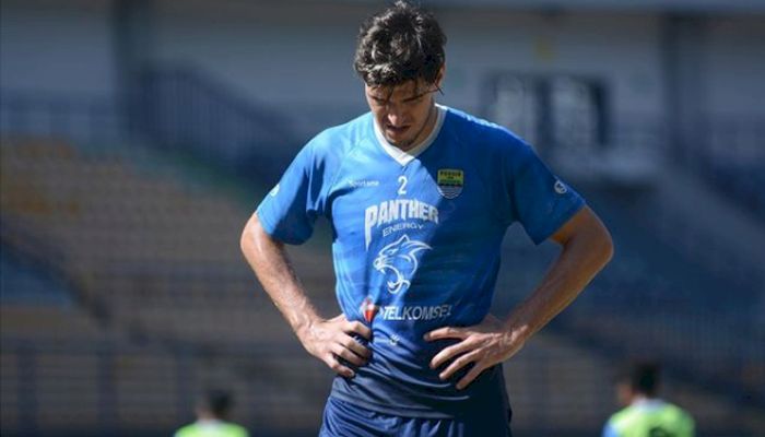 Nick Kuipers Terancam Sanksi Bersama Marc Klok dan Ardi Idrus